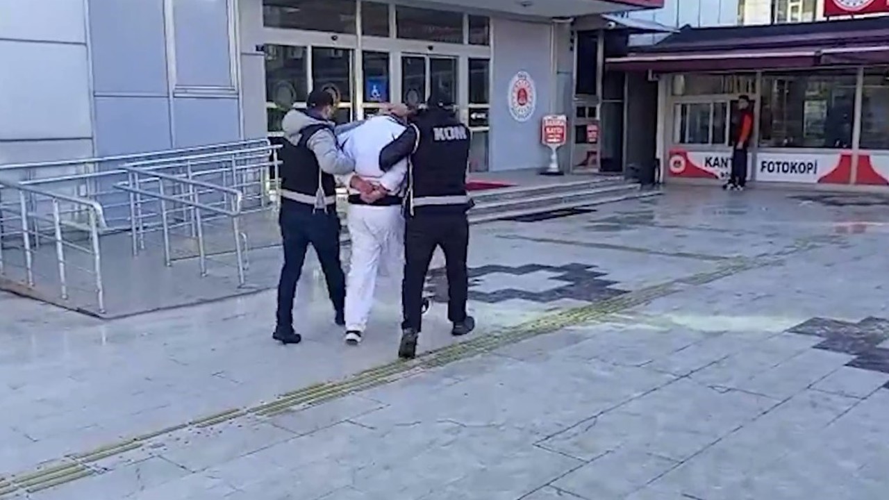Kırmızı bültenle aranan zanlı Gürcistan’da yakalandı, Ordu’da tutuklandı

