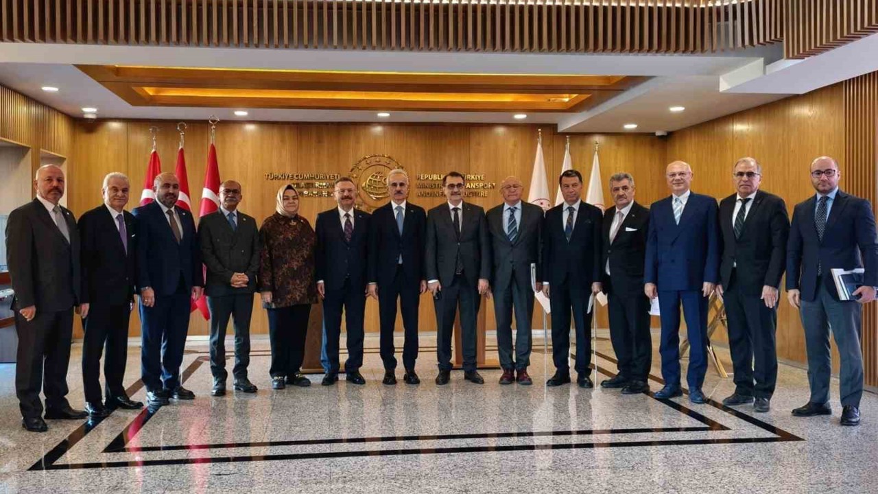 Eskişehir heyetinden Bakan Uraloğlu’na ziyaret
