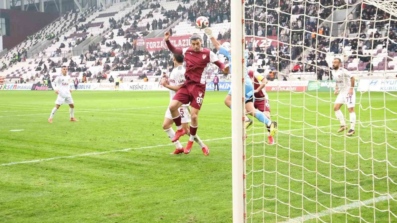 TFF 2. Lig: Elazığspor: 4 - İnegölspor: 2
