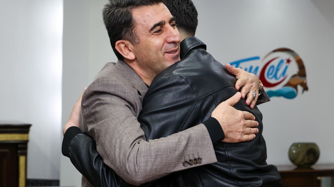 Vali Aygöl’den anlamlı jest
