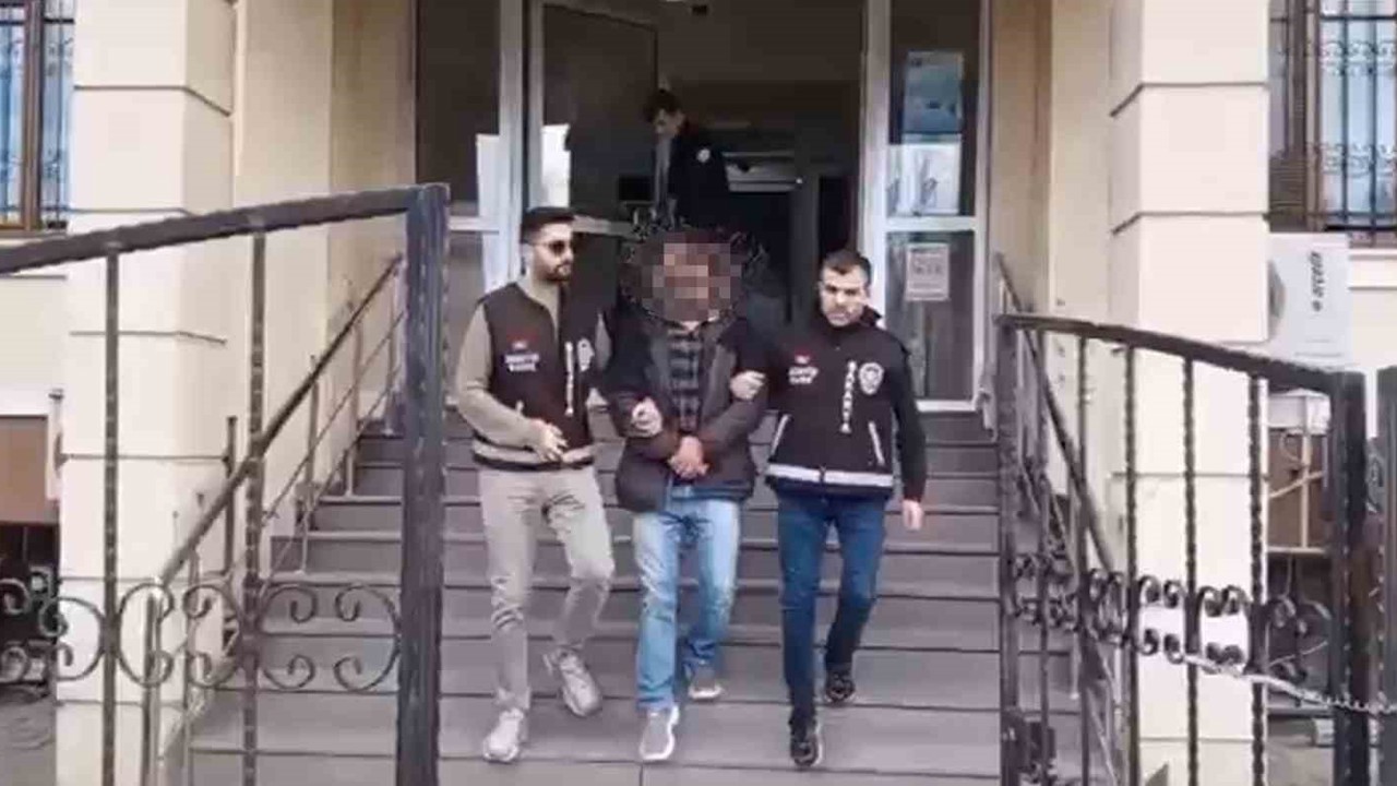 10 yıldır firari olan şüpheliyi polis yakaladı
