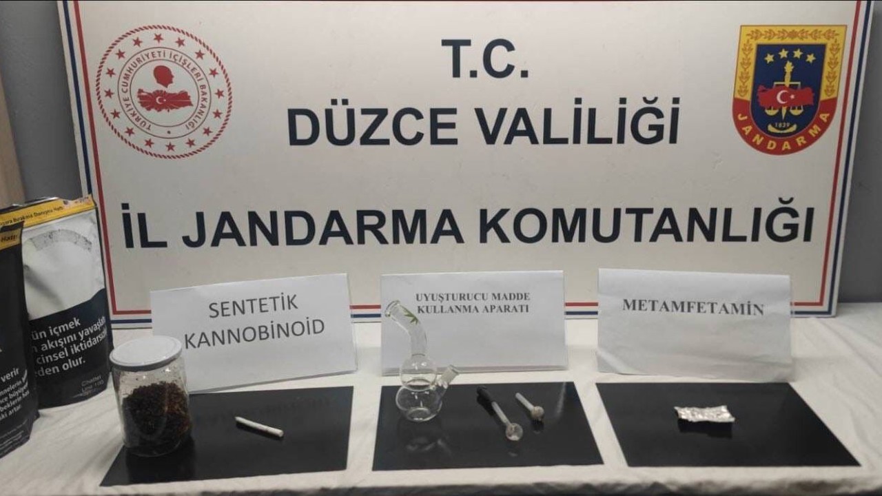 Jandarma devriye sırasında yakaladı, üzerinden uyuşturucu çıktı
