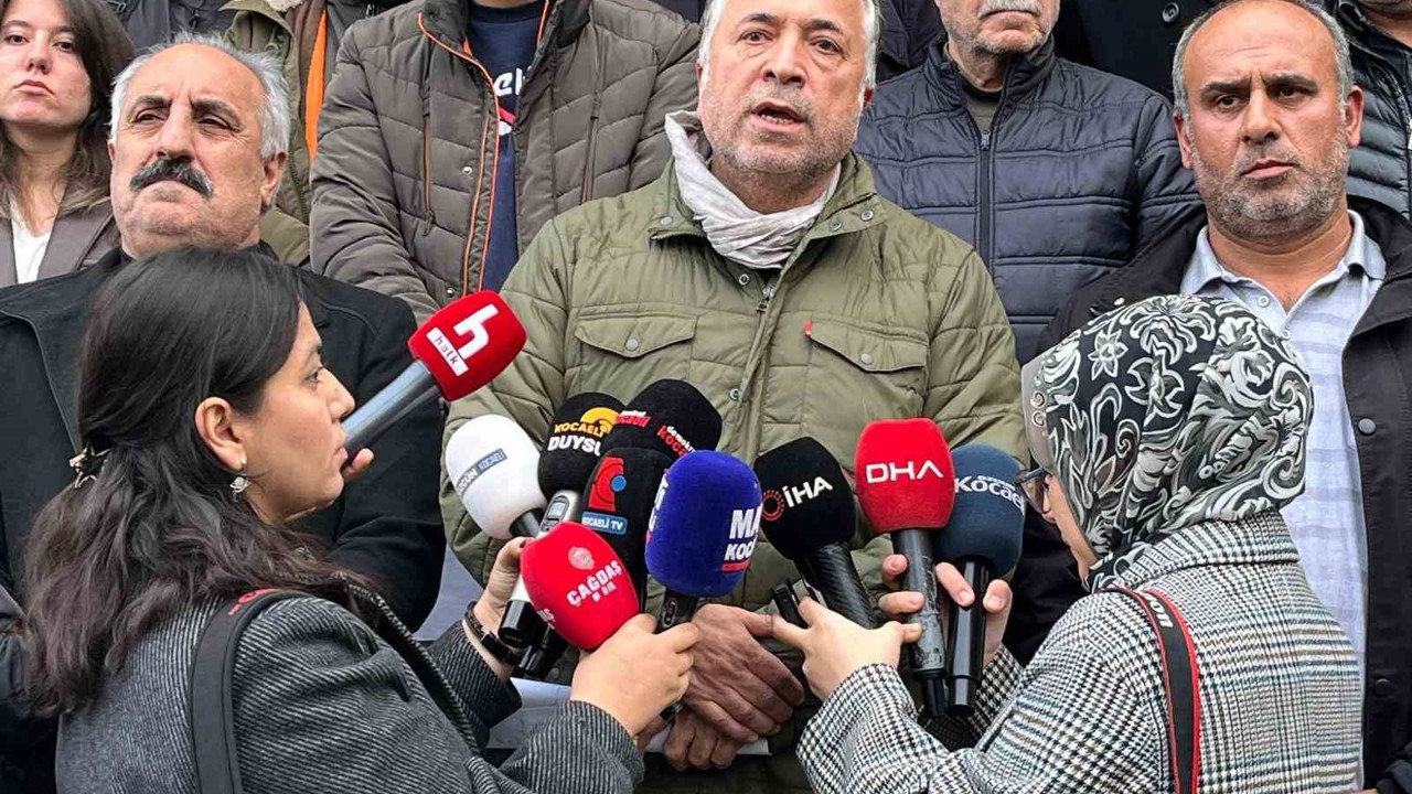 Kocaeli’deki fabrika yangınında ölenlerin yakınlarından SGK önünde açıklama
