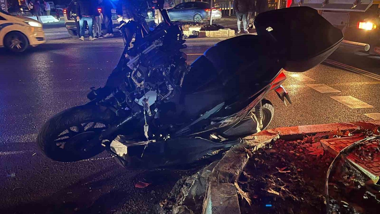 Menteşe’de motosiklet tıra çarptı: 1 ölü
