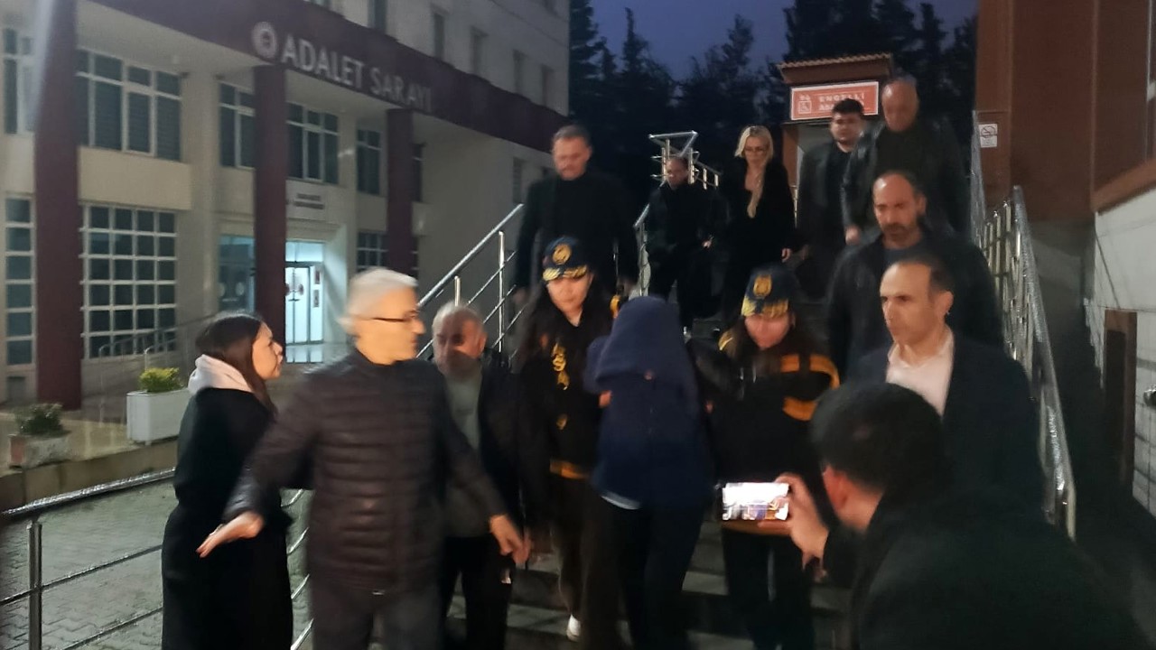 Güllü’nün kızı annesini öldürme suçlamasıyla tutuklandı
