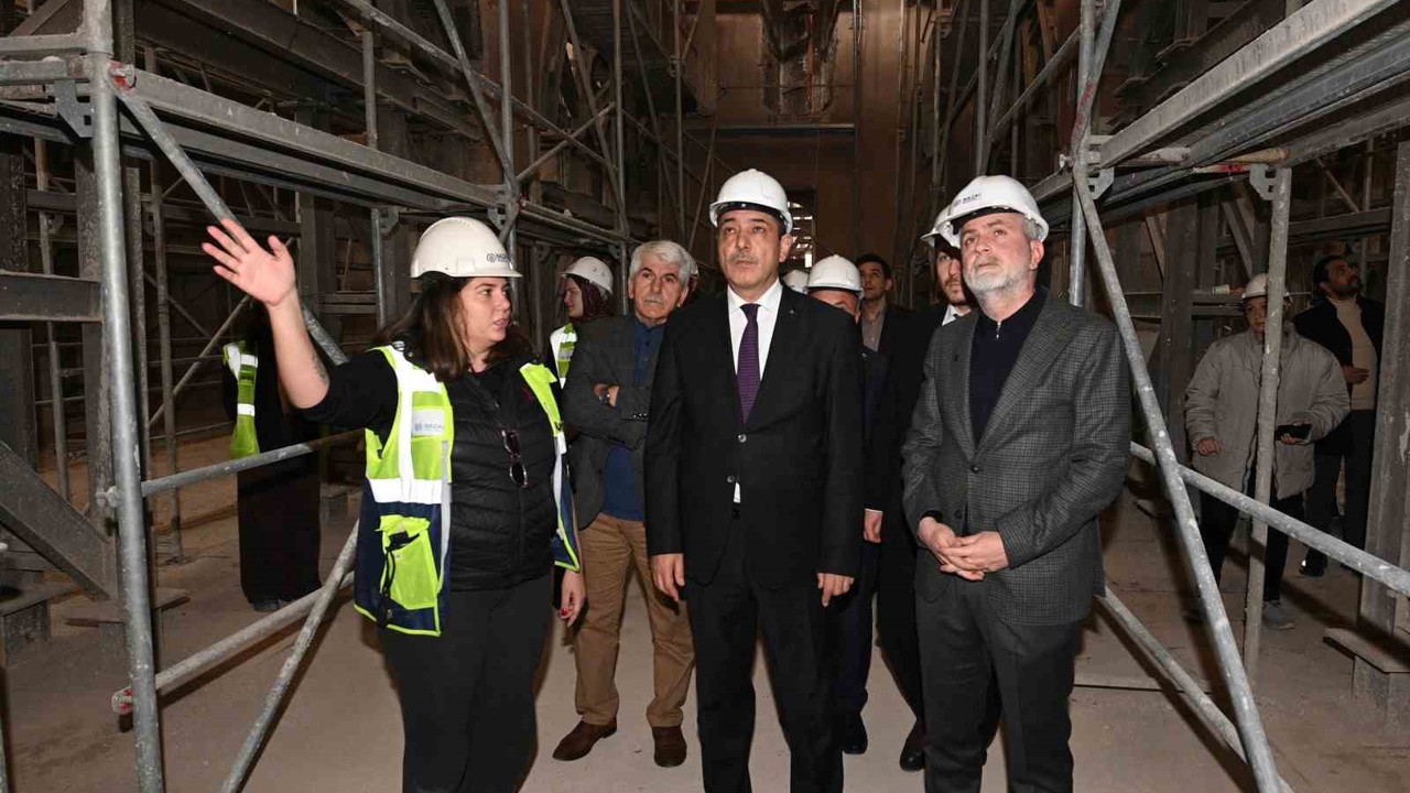 Depremlerle ağır hasar alan Kahramanmaraş’ın tarihi yeniden ayağa kalkıyor
