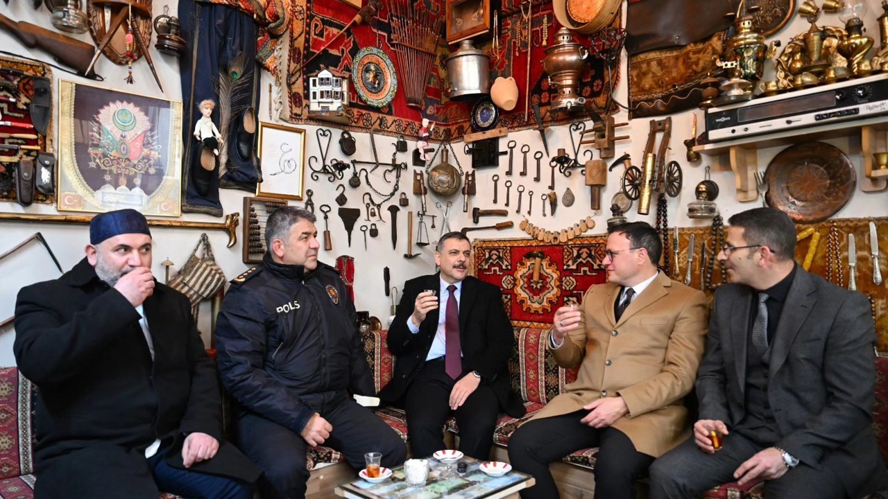 Vali Çiftçi’den esnafa ahde vefa
