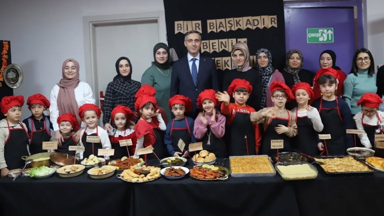 Bayburt’ta ’Ailemle Eğitim Yolculuğum’ projesi kapsamında renkli etkinlikler yapıldı
