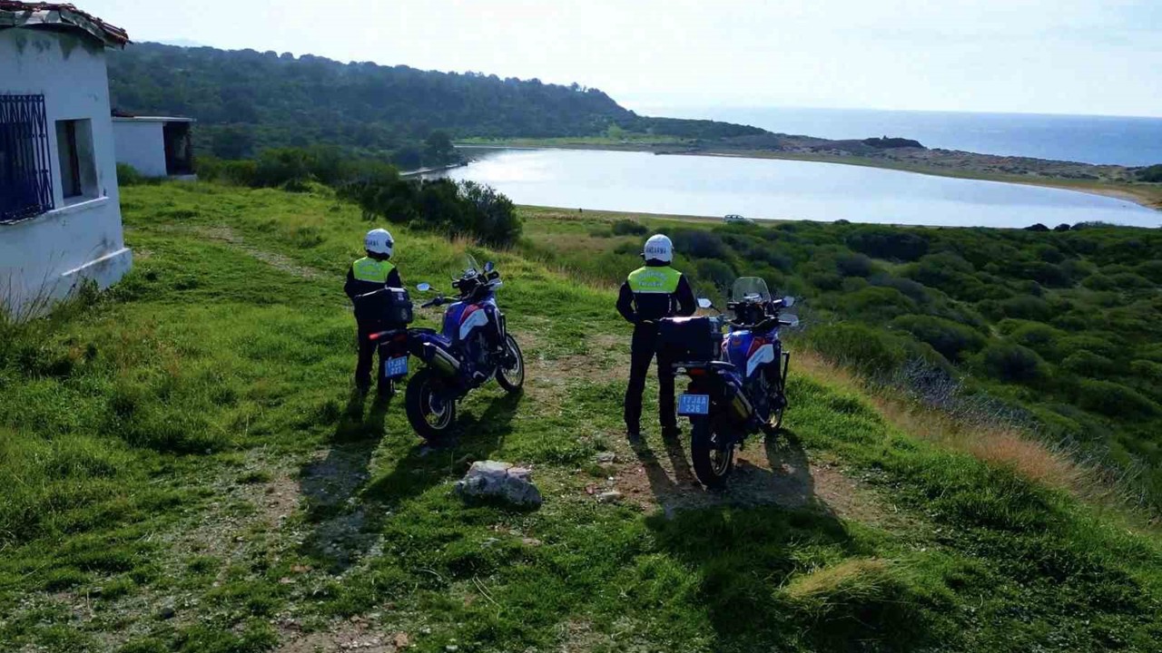 Çanakkale’deki pembe gölün güvenliği jandarma ekiplerinci sağlanıyor
