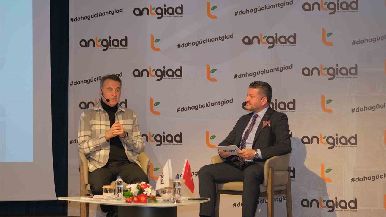 Fikret Orman: "Başarı tesadüf değildir. Doğru kadroyu kurup, camiayı tek yürek yapmak zorundasınız"
