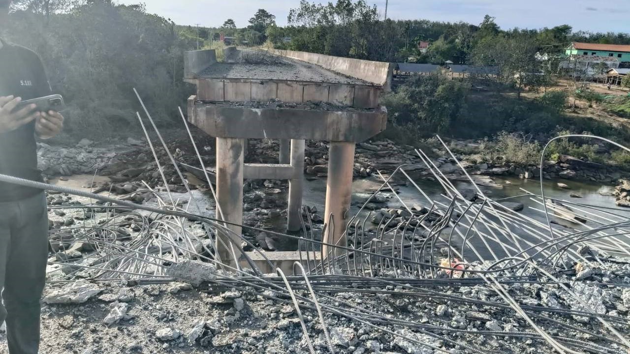 Tayland, Trump’ın ateşkes açıklamasına rağmen Kamboçya’yı F-16’larla vurdu
