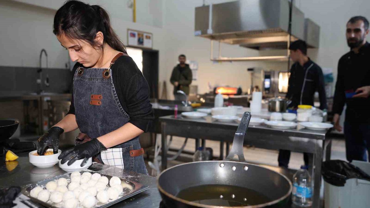 Gökçeada’da 22. Uluslararası Gastronomi Festivali öncesi tadım programı
