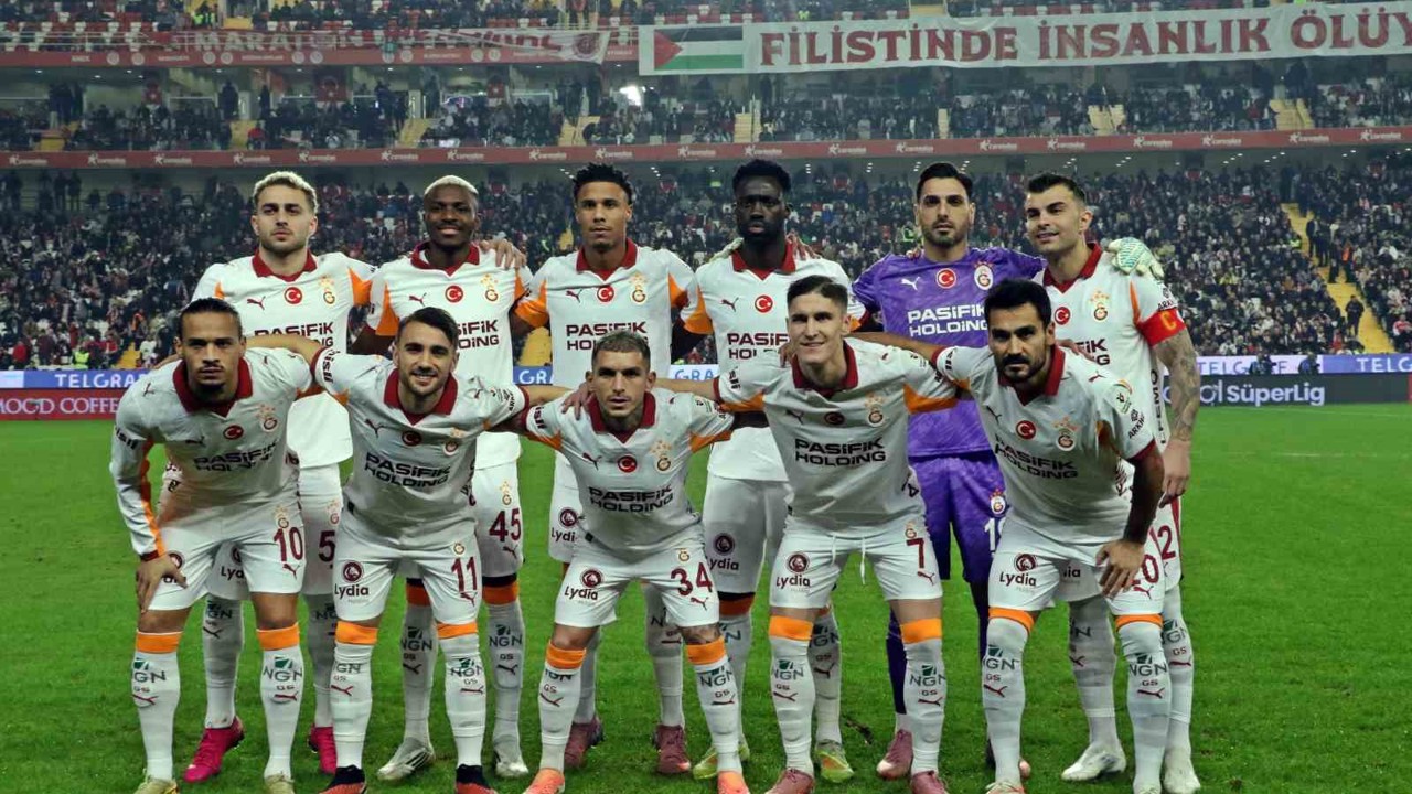 Galatasaray’da 2 değişiklik
