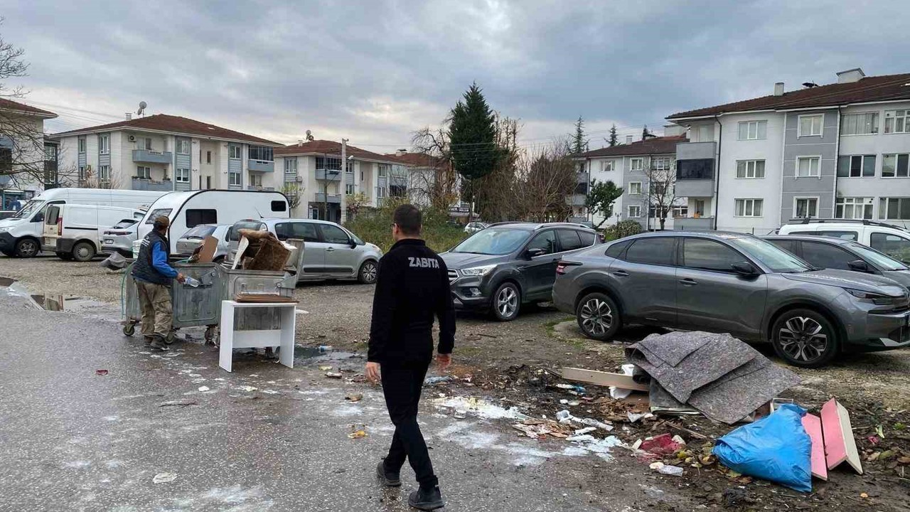 Düzce’de çevreyi kirletene ceza ve temizlik
