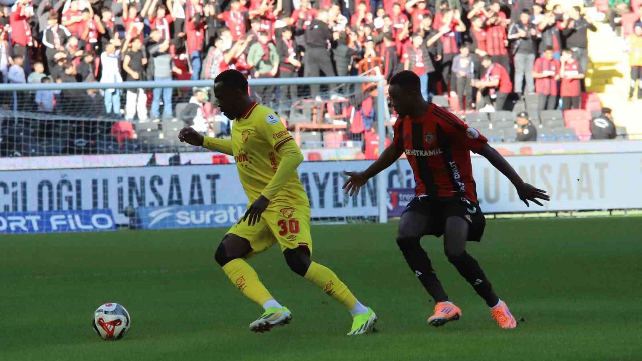 Trendyol Süper Lig: Gaziantep FK: 0 - Göztepe: 0 (Maç devam ediyor)
