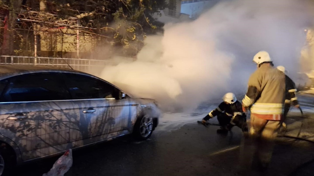 Belen’de otomobil yangını
