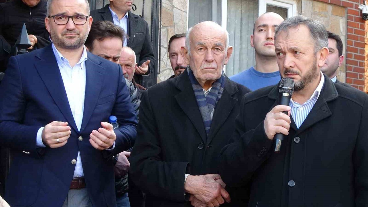 Merkez Bankası Başkanı Karahan’ın annesi Uşak’ta toprağa verildi
