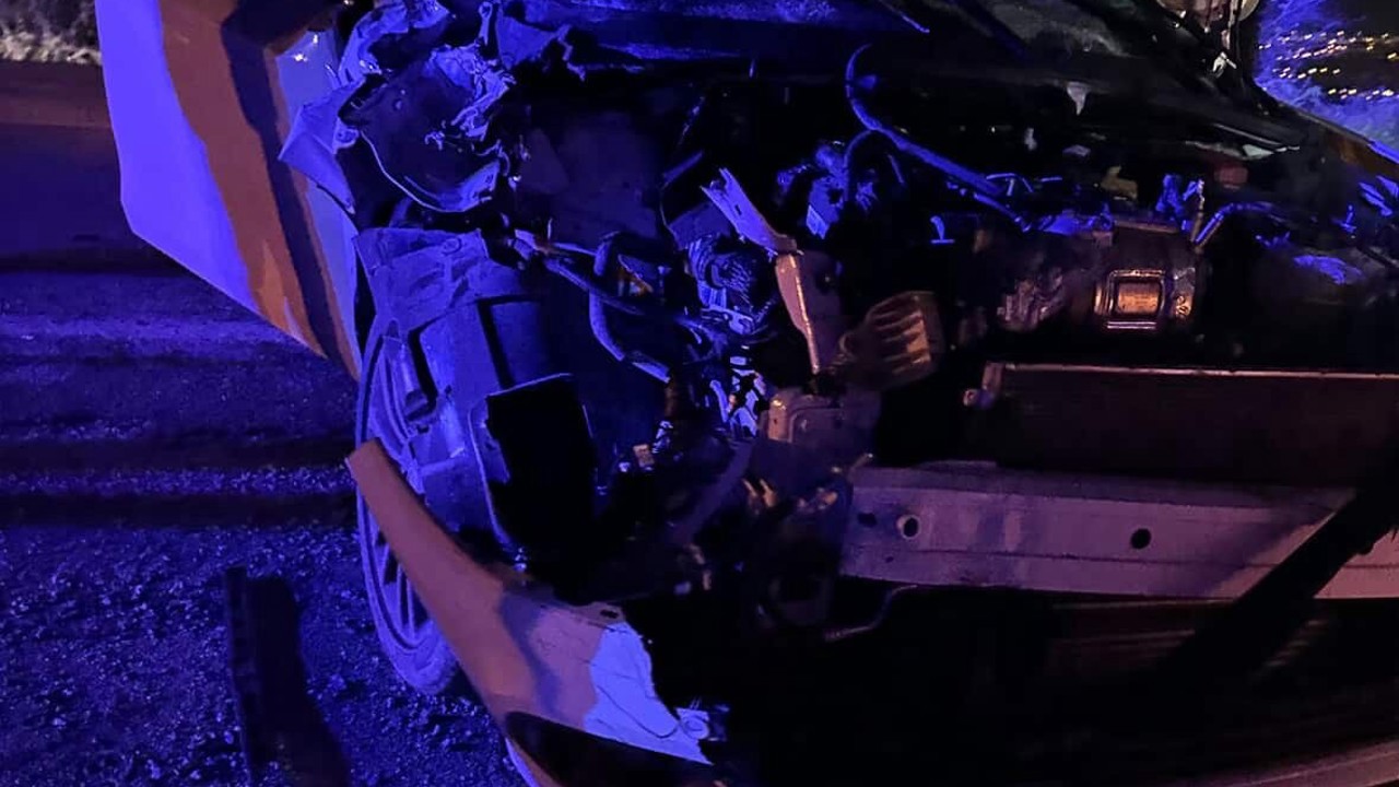 Tokat’ta otomobil traktörle çarpıştı: 4 yaralı
