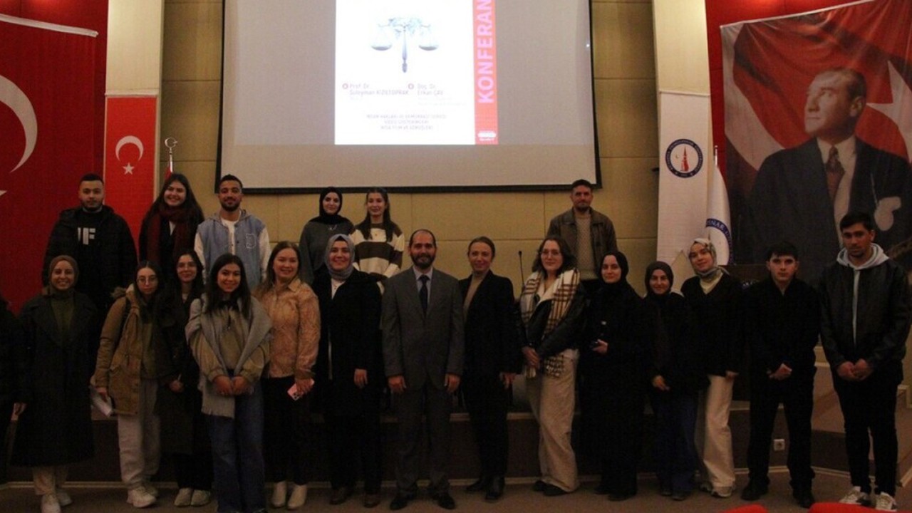 Kütahya’da "İnsan Hakları" konulu konferans
