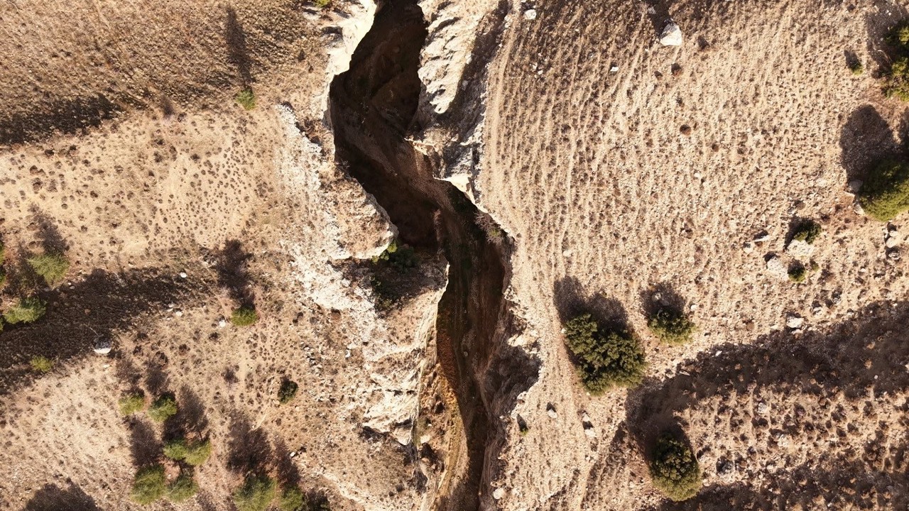 Serençay Kanyonu ve Teke Sarayı doğal güzelliğiyle geçmişe ışık tutuyor
