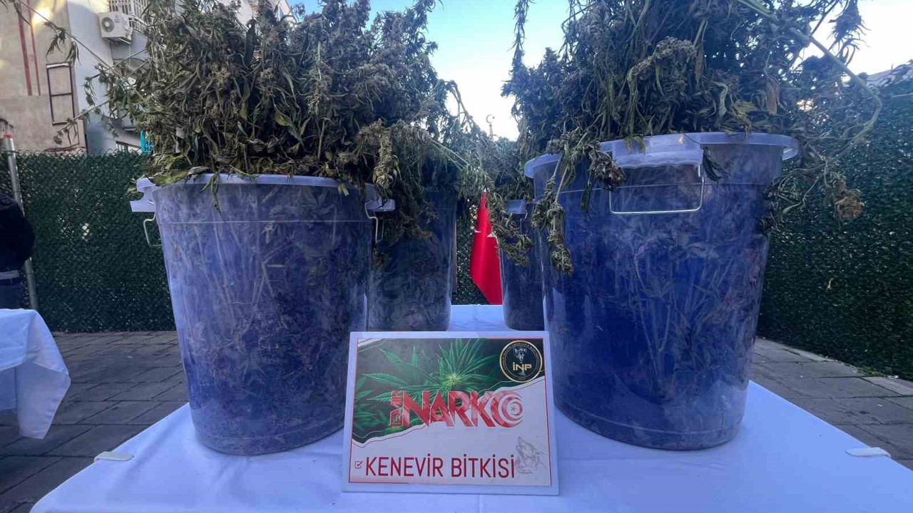 İzmir’de tek operasyonda 3 milyon uyuşturucu hap ele geçti: 46 tutuklama
