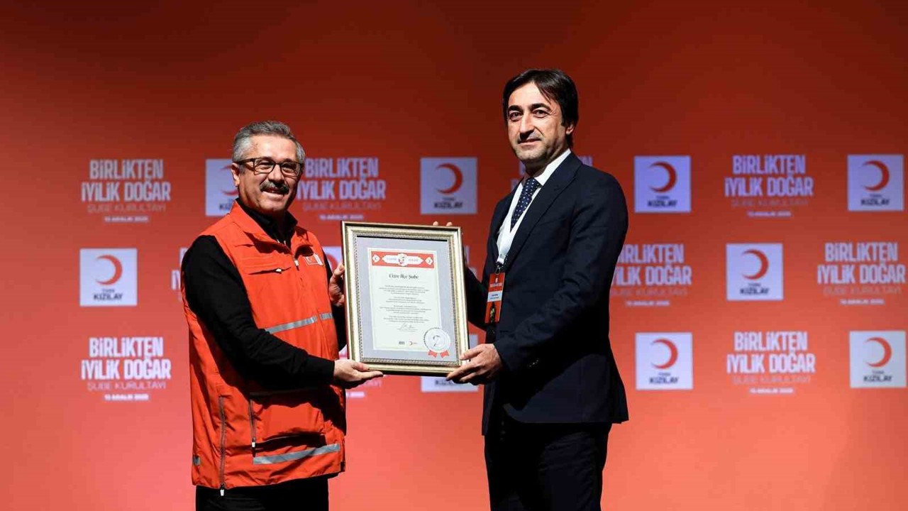 Türk Kızılayı Cizre Şubesi iki ayrı alanda ödül kazandı
