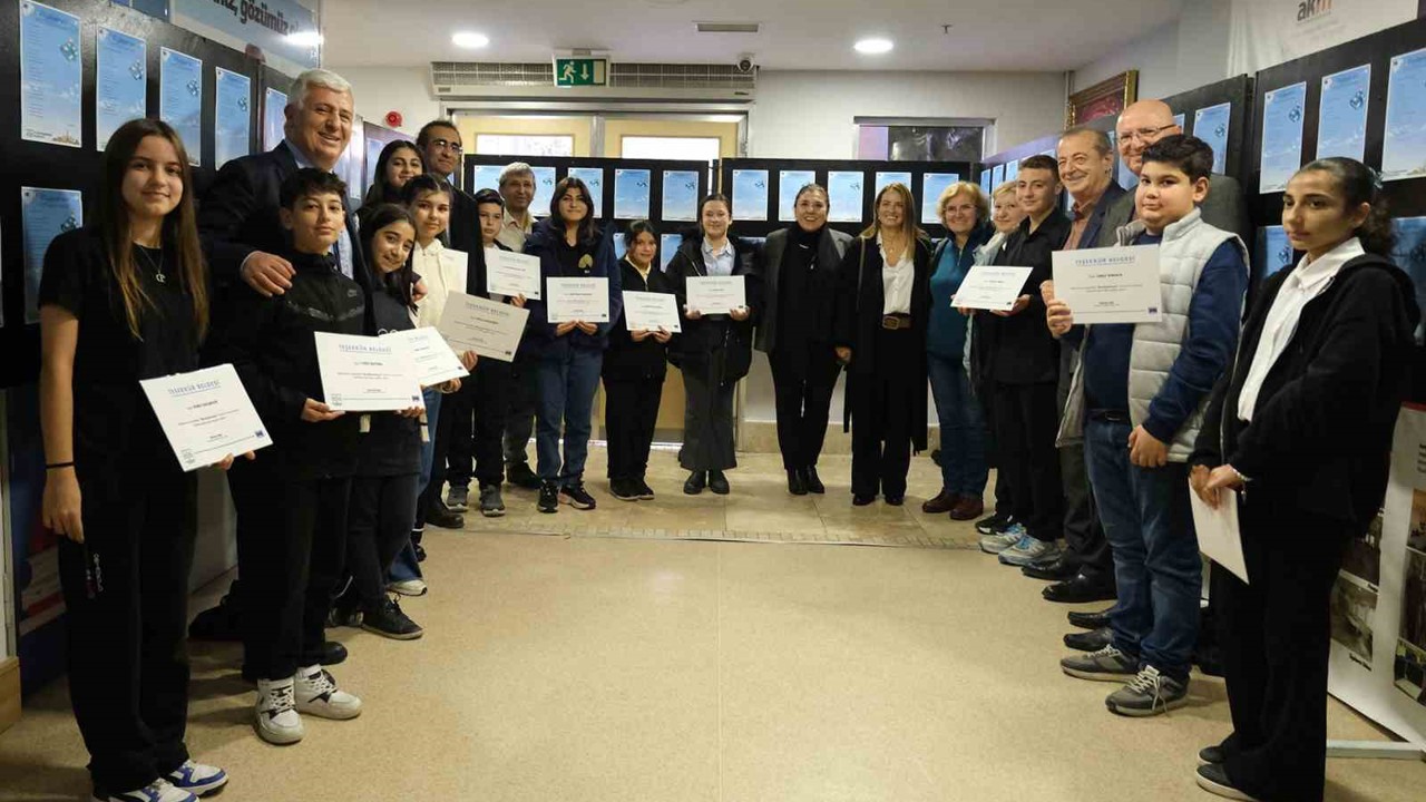 Büyükçekmece’nin genç şairleri, ilhamlarını dizelere taşıdı
