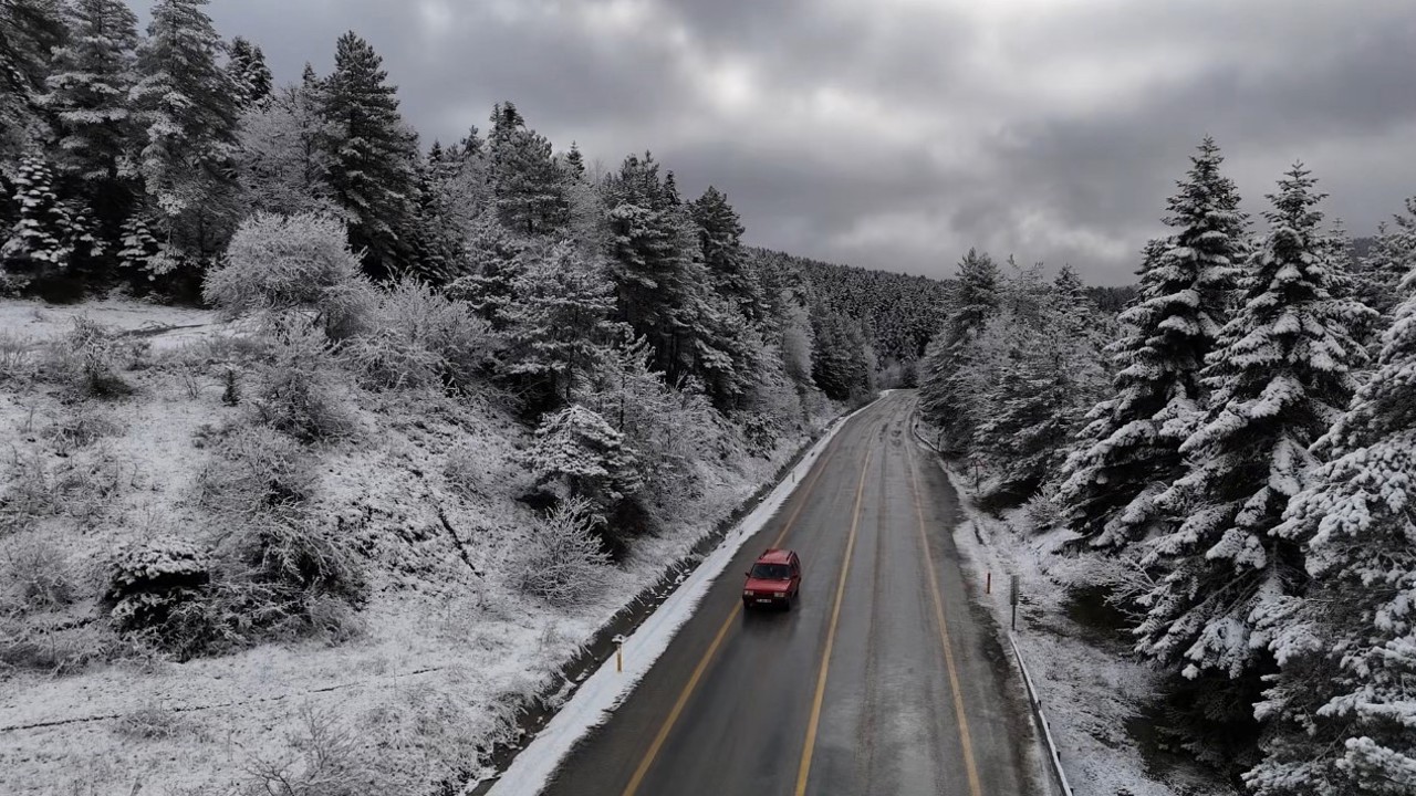 Karabük’te kar manzaraları dronla görüntülendi
