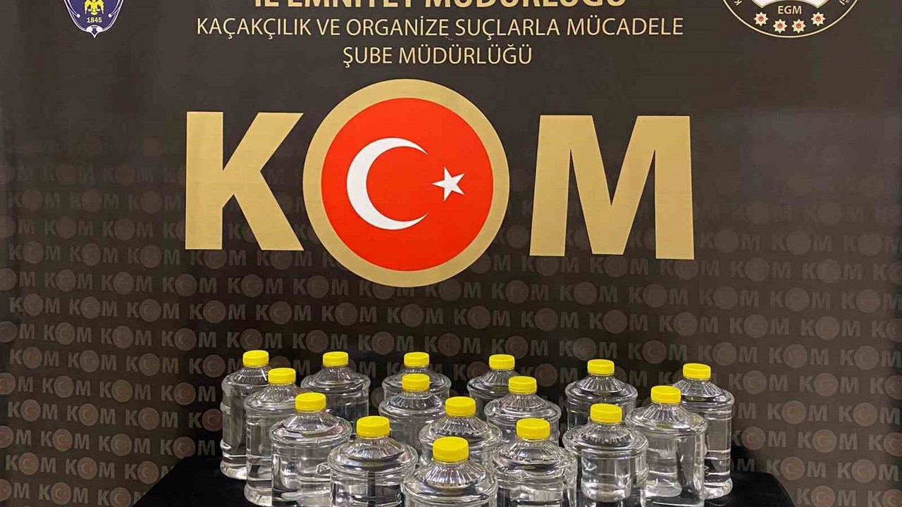 Bayburt’ta Roma dönemine ait 15 adet sikke ve 40 litre kaçak alkol ele geçirildi

