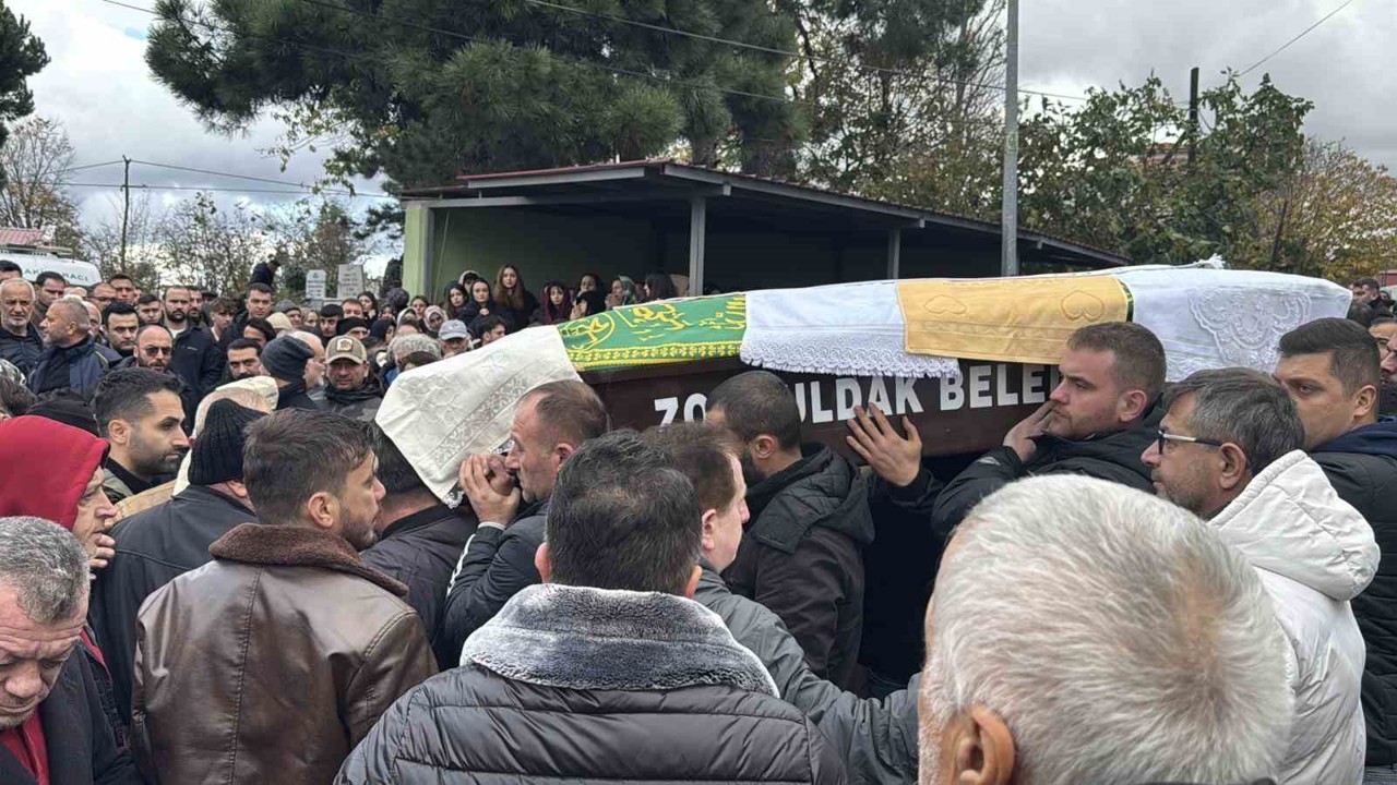 Kozlu’da bıçaklı olayda hayatını kaybeden Murat Yangun toprağa verildi
