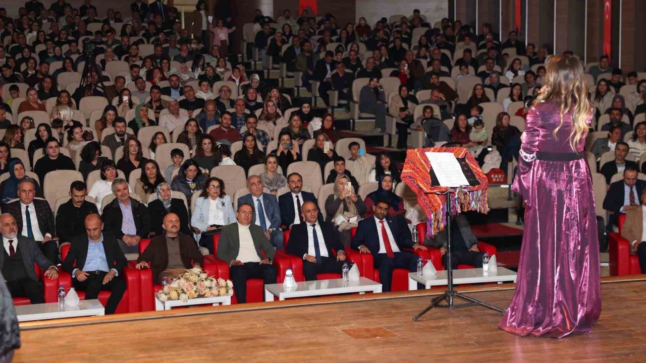 "Geçmişten Günümüze Adıyaman" ezgileri programı düzenlendi
