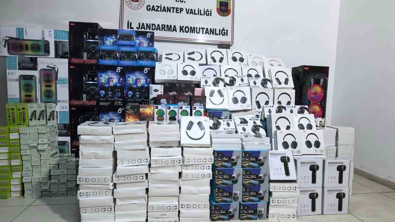 Gaziantep’te 1,5 milyon TL değerinde kaçak elektronik eşya ele geçirildi
