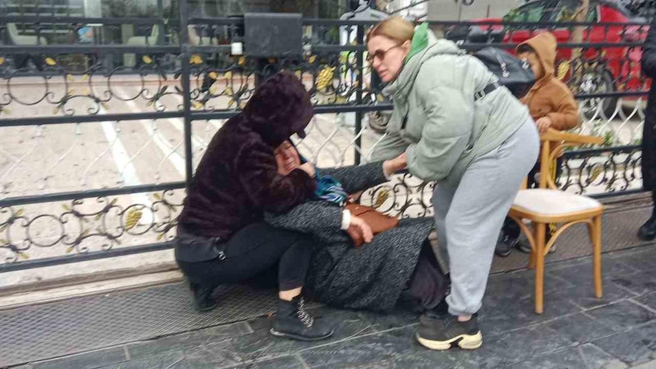 Kuyumcu mağdurlarının eyleminde yaşlı kadın fenalaştı
