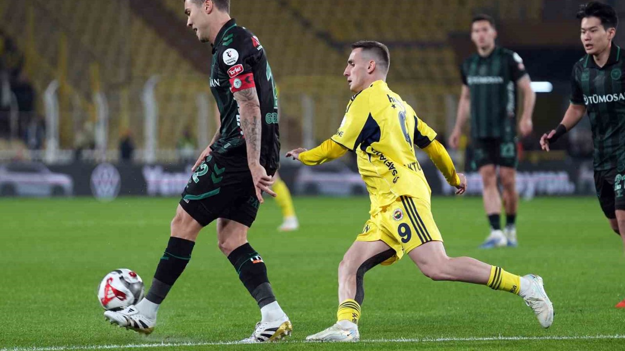 Trendyol Süper Lig: Fenerbahçe: 0 - Konyaspor: 0 (Maç devam ediyor)
