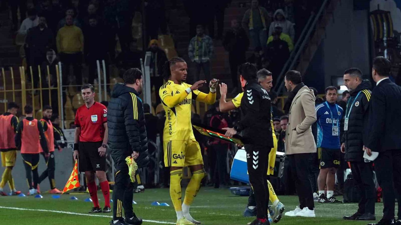 Archie Brown devam edemedi
