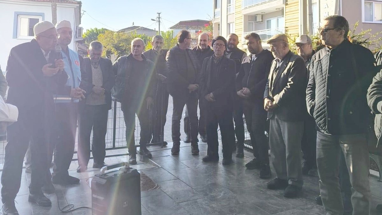 Sultanhisar’da umre yolcuları dualarla kutsal topraklara uğurlandı
