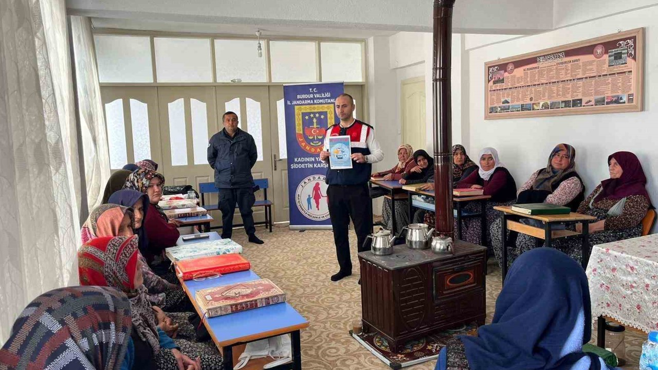 Burdur’da jandarma ekipleri tarafından bilgilendirme ve farkındalık eğitimi

