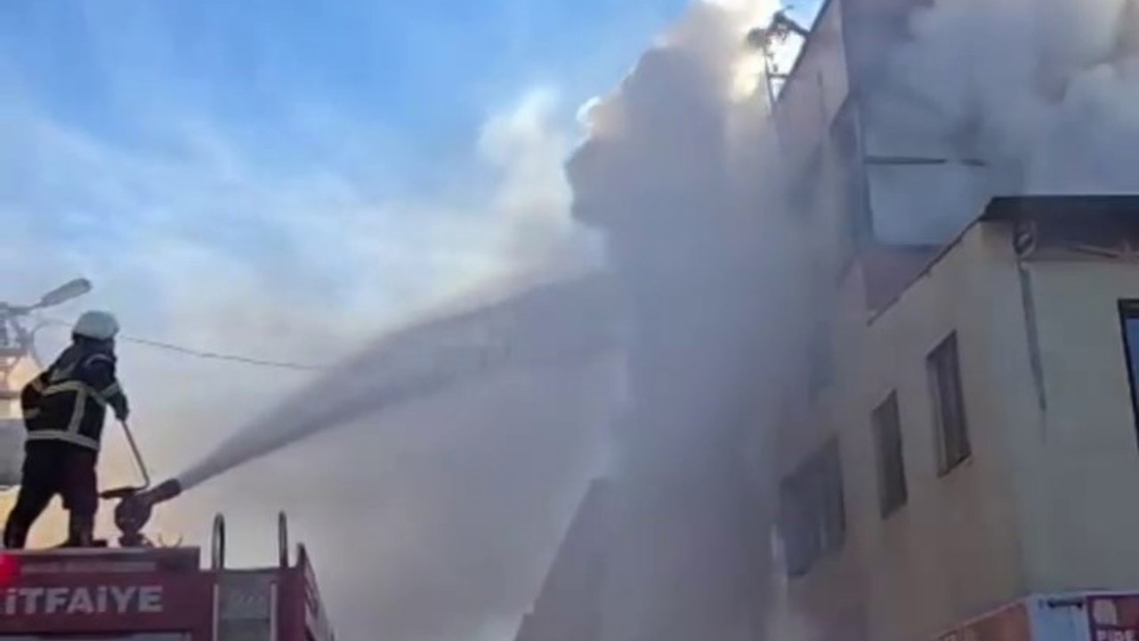 Şanlıurfa’da halı yıkama atölyesinde yangın

