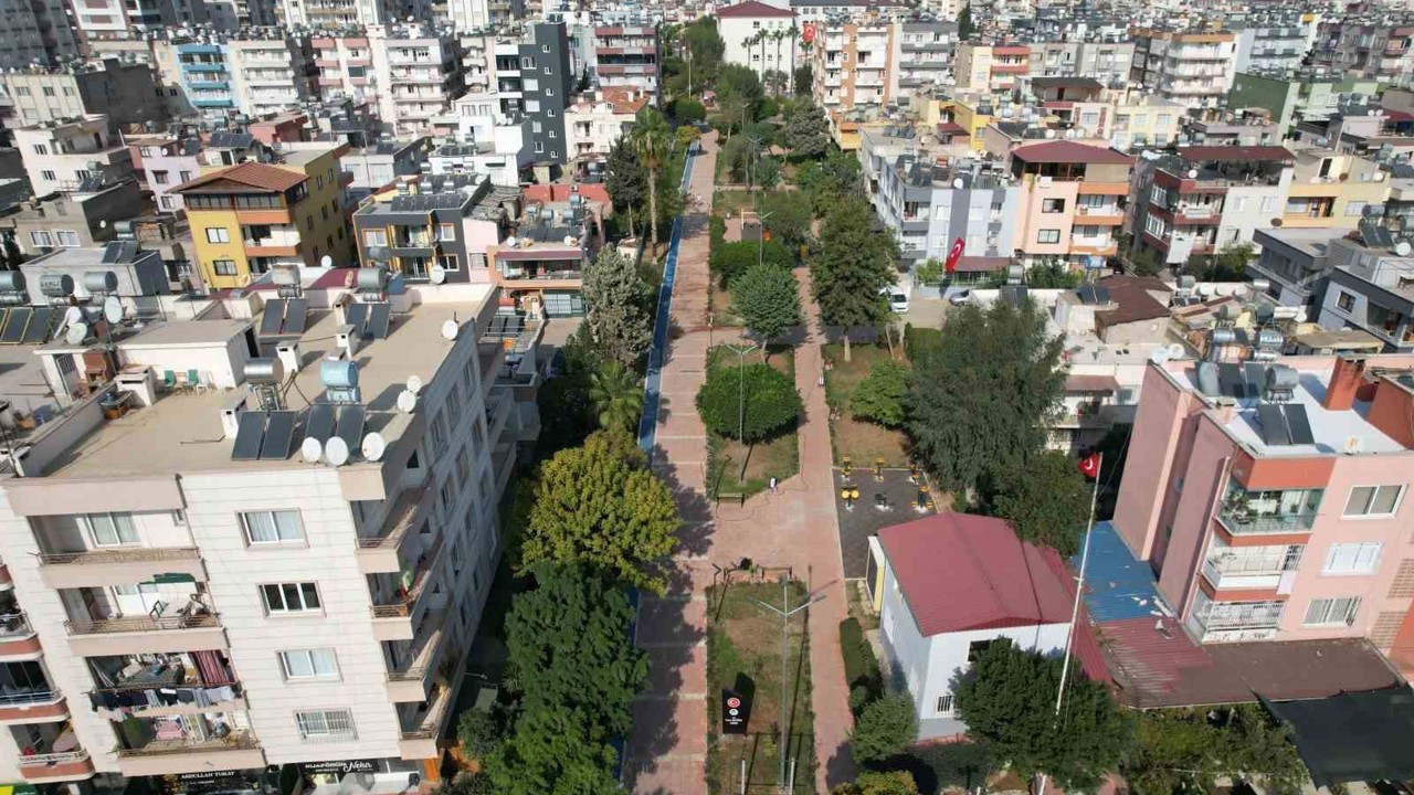 Mersin’de yenilenen parka şehidin ismi verildi
