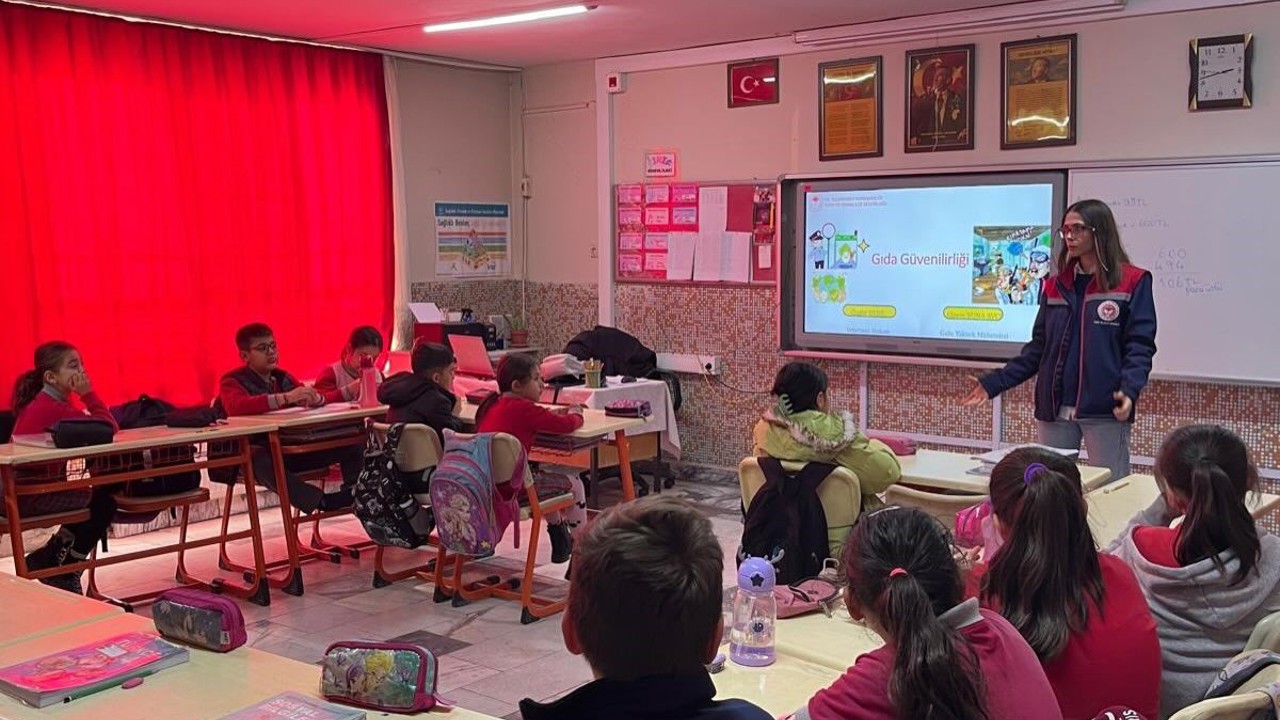 Salavatlı İlkokulu’nda öğrencilere gıda bilinci eğitimi
