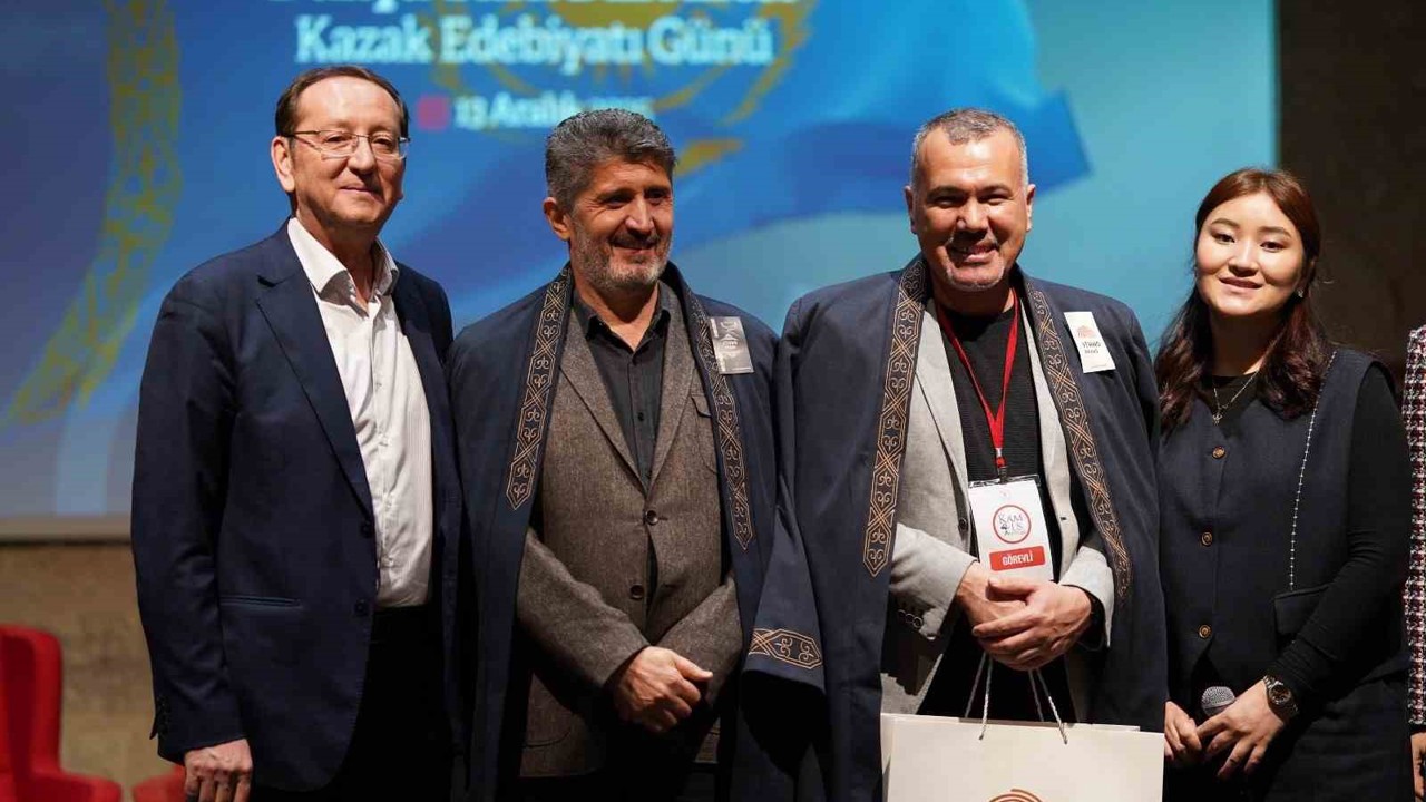 İstanbul’da Kazak edebiyatı rüzgarı esti
