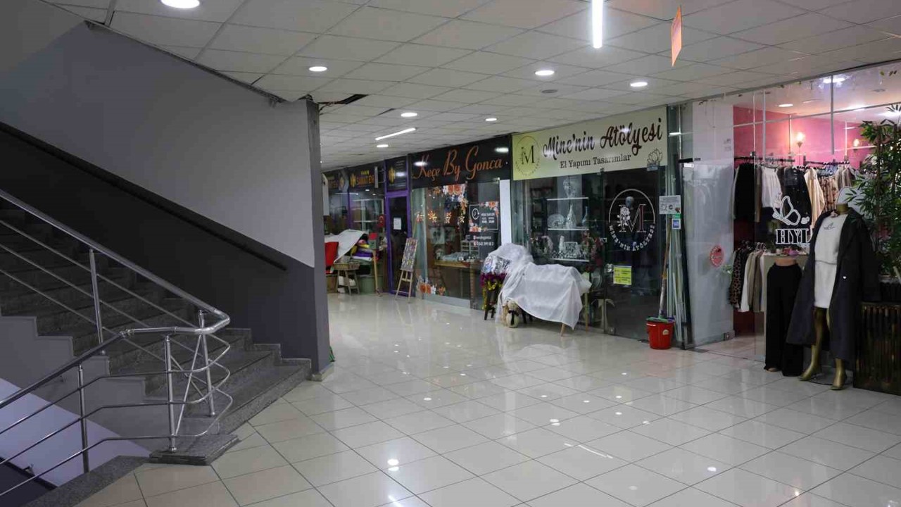 Kırşehir’de soğuk hava tarihi çarşıları sessizliğe bürüdü
