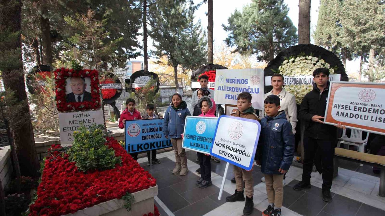 Merinos Onursal Başkanı Merhum Mehmet Erdemoğlu mezarı başında anıldı
