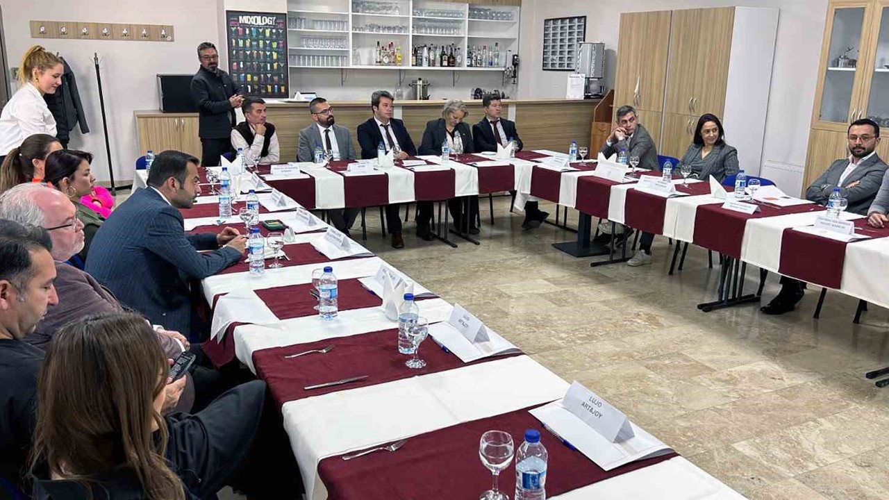 MSKÜ Turizm Fakültesi, Bodrum’un 5 yıldızlı otel genel müdürlerini ağırladı
