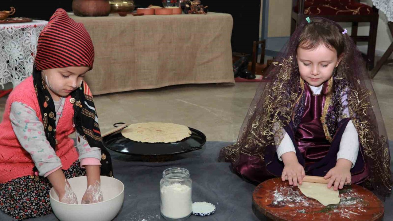 ÇEM öğrencilerinden eğlenceli Yerli Malı Haftası kutlaması
