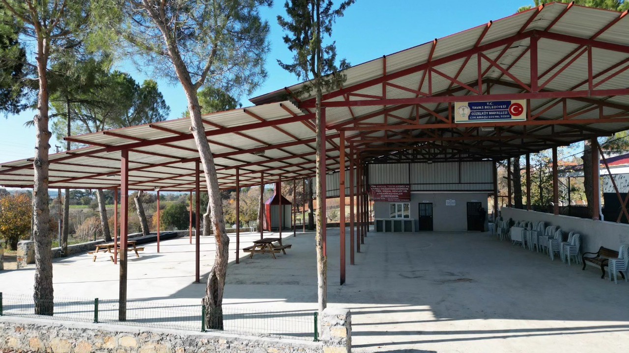 Tavas Belediyesi mahallerin ihtiyaçlarına karşılama devam ediyor
