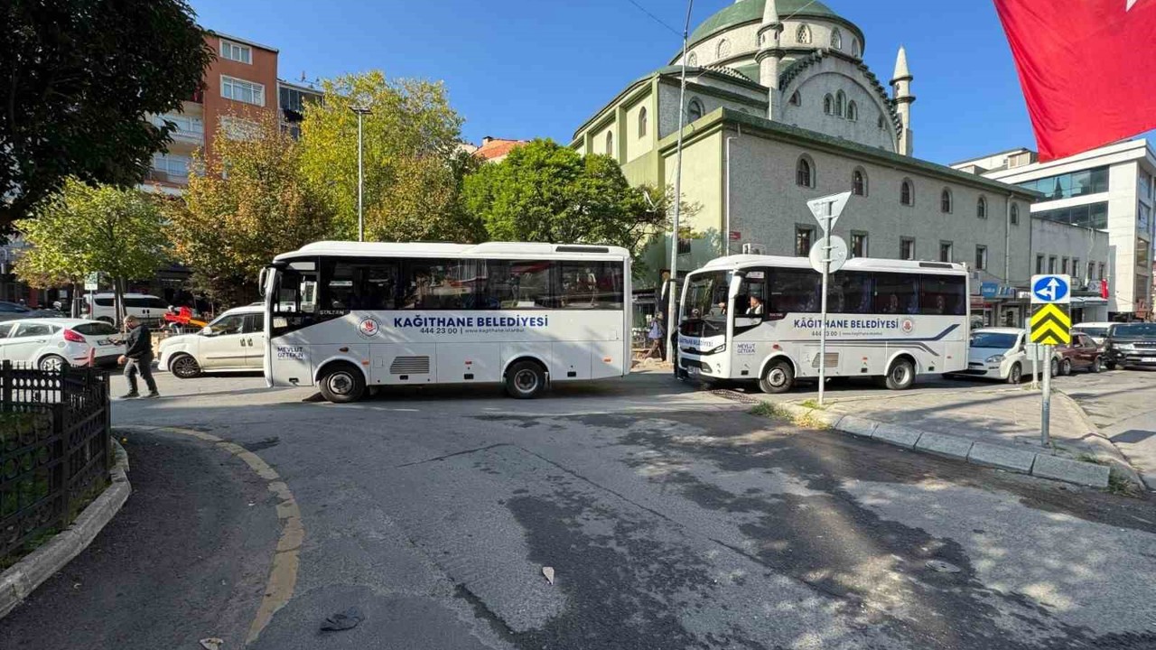 Kağıthane Belediyesi mezarlık ziyaretlerini kolaylaştırıyor
