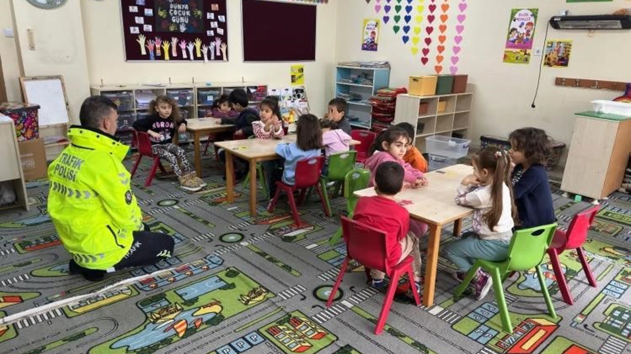 Jandarma ve emniyetten trafik bilinci çalışması
