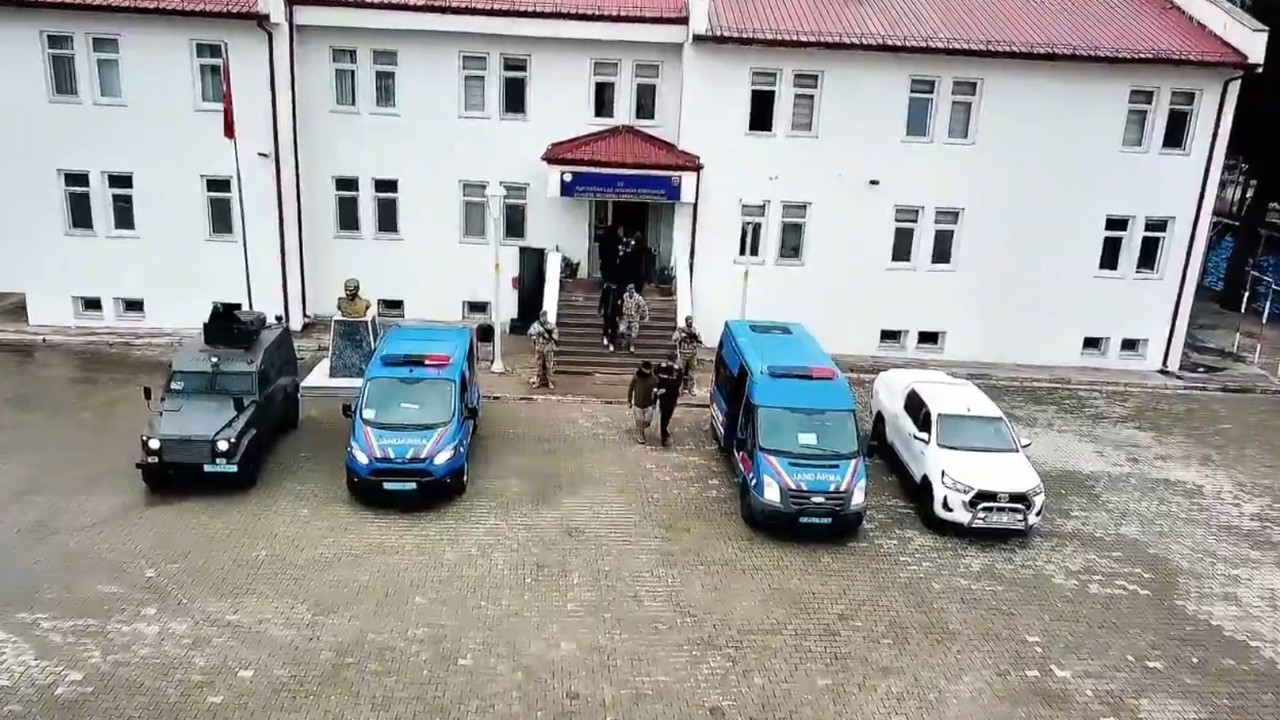 Sivas’ta 10 kaçak göçmen yakalandı
