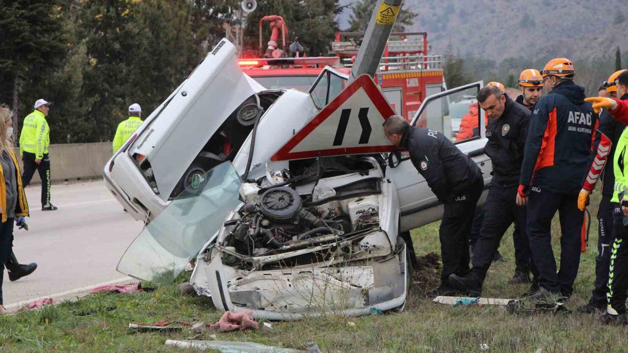 Amasya’da genç avukat duruşmaya giderken kazada hayatını kaybetti
